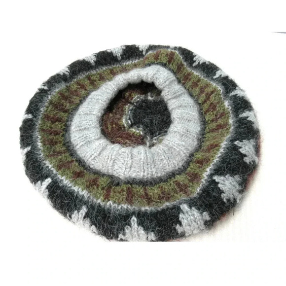 Perika by Peruvian Trading Co 100% Acrylic Fun Pattern Boho Hat Anthropologie - Picture 2 of 4